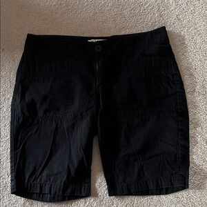 Old Navy Women's Classic Black Bermudas